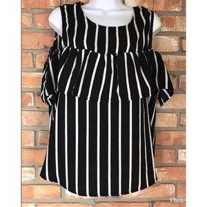 Belle Tweed Women’s Black and White Striped Cold Shoulder Top     Medium